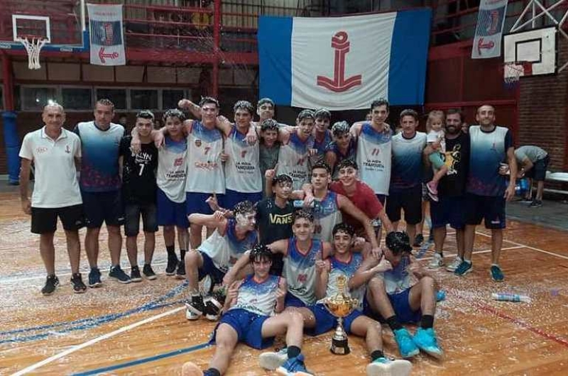 Los chicos del Ancla celebraron en la Ribera.