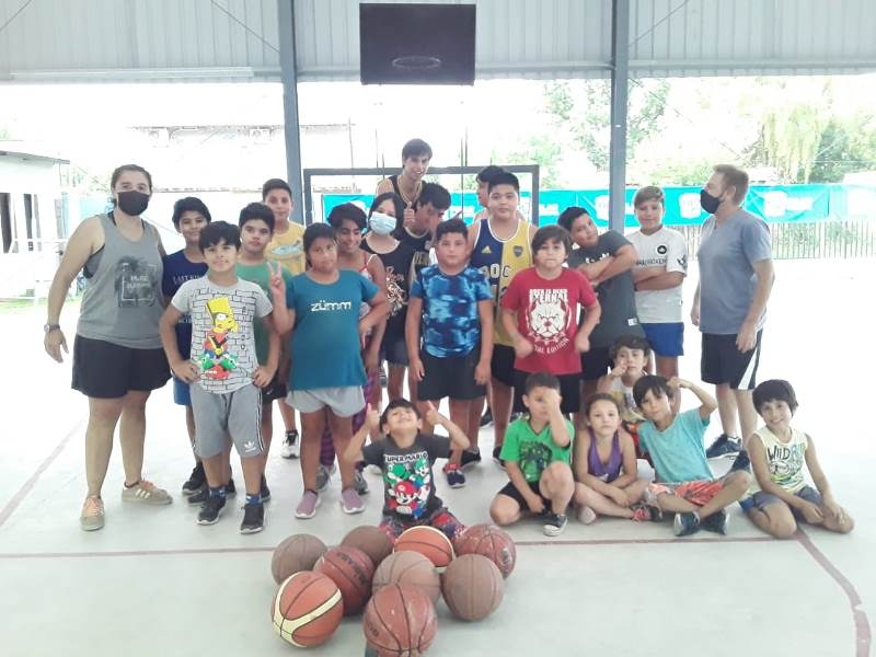 La Escuela Municipal convoca a las chicas y chicos del barrio Peruzzotti.