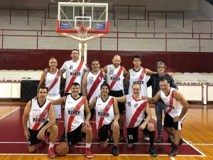 River comenzó ganando en el Maxibásquet +50 de FeBAMBA