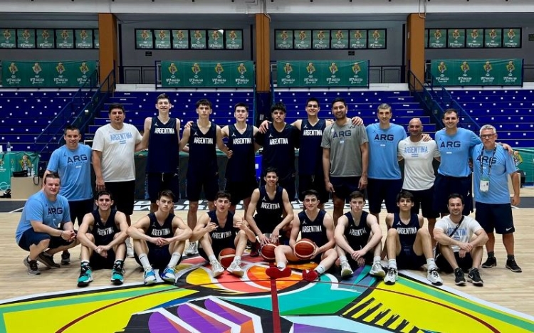 La Selección instalada en la sede del Mundial U17 en Málaga.