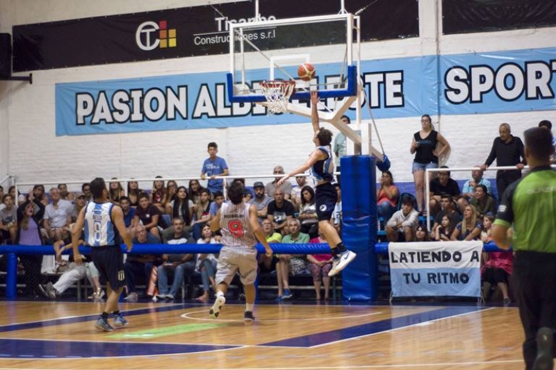 Sportivo Escobar sumó un triunfo clave en casa para despegarse del fondo.