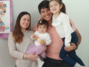 Memo en casa. &quot;Estoy disfrutando de tiempo de calidad con ellas”, destacó sobre la cuarentena.