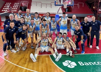 La alegría del histórico primer triunfo de visitante de Zárate Basket en la Liga A.