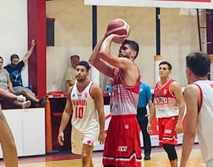 Tommy Demogerontas (5 triples) fue decisivo para el triunfo de los pilarenses.