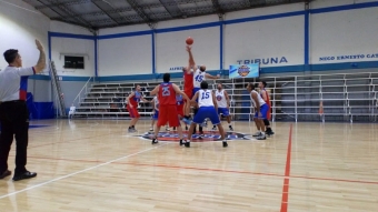 +35A Tres de Febrero 80 vs GEVP 82: Bonafine cacheteó al Trede