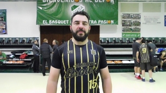 Alberto González, uno de los goleadores del equipo vencedor con 13 puntos.