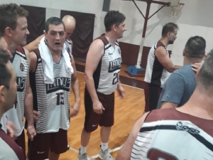 +43 A: Argentino de Castelar 66 vs Lanús 72: le robaron el regalo