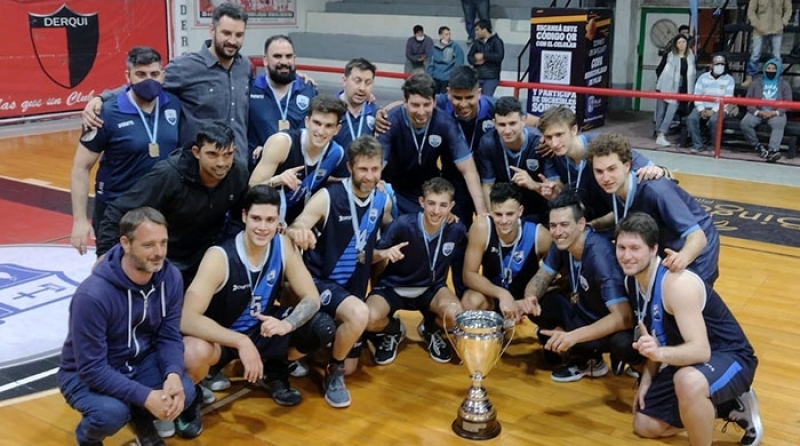 El primer campeón. Sociedad Hebraica se llevó la edición inaugural de la Copa.