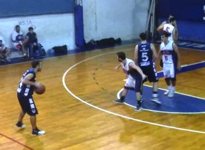 Central defendió su gimnasio en un final cerrado.