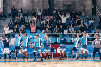 El Albiceleste hizo explotar el Microestadio con la victoria ante El Talar.