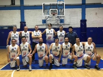 +43 B: Villa España 62 vs Leandro N. Além 49