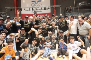 Zárate Basket celebró el título y ascenso en Villa María.