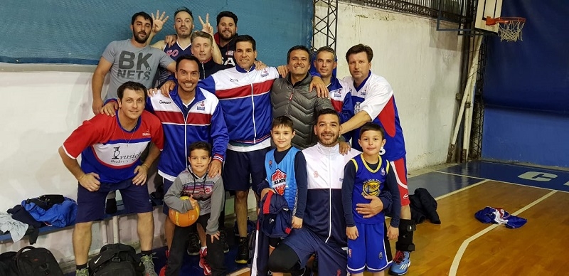 +35ABZC Central Buenos Aires 59 vs Náutico Zárate 78: el Final Four +35 se juega en la Ribera