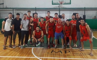 Sportivo Pilar ganó su primer partido en la ruta y persigue al líder Atenas.