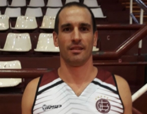 Javier Madero fue el goleador de Lanús ante Argentino de Castelar