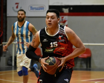 Nico Del Bue llega desde Colón de Chivilcoy en el Provincial de Clubes.