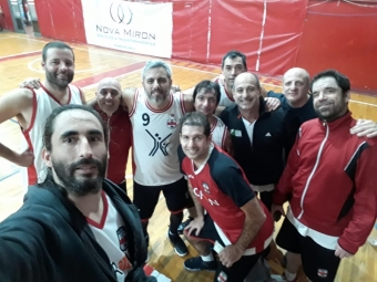 +43 A: Club Morón B 64 vs Vélez Sarsfield 46