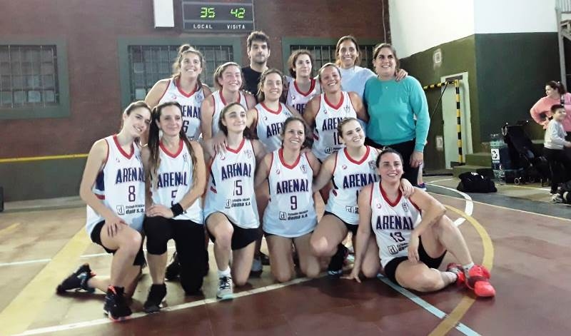 Las Areneras, campeonas defensoras, se mantienen líderes en el 2023.