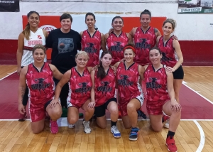 Las Diablas se quedaron con el clásico ante Muni para mantener la cima.