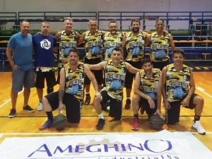 Oxidados cerró la fase regular con un triunfo ante Lagartos, en el Torneo +45 de Verano en Campana.