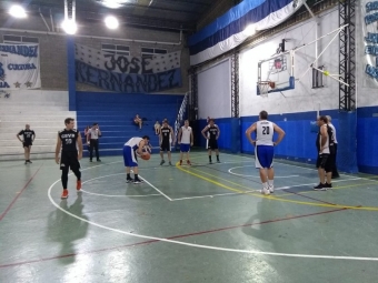 +43A José Hernández 75 vs Sportivo Ballester 74: deja la categoría en lo más alto