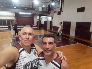 Rafael &quot;Rafa&quot; Liguori y Salvador &quot;Ñandú&quot; Hara, dos de los goleadores de Lanús ante Tres de Febrero A