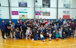 Todos detrás de la Copa. Sociedad Hebraica sigue disfrutando el torneo Municipalidad.