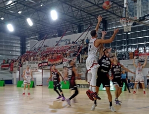 Atlético se llevó una gran victoria del Polideportivo Santa Clara del Mar.