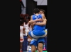 giovannetti y Bocca se funden en el festejo. Argentina se juega todo en el cruce de cuartos.