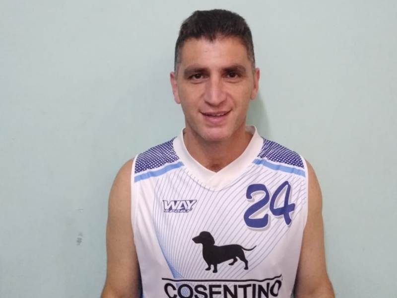 Alberto Mizrahi fue el goleador de Macabi ante GEBA