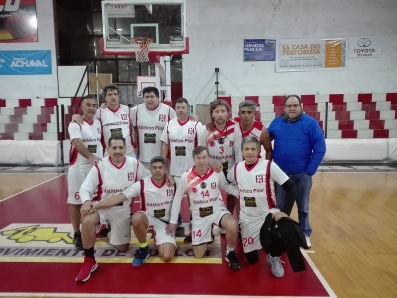 +50 A: Atlético Pilar 68 vs San Lorenzo 59; llegó la primera