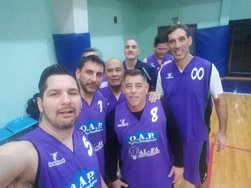+43 C: Macabi 38 vs San Miguel 66