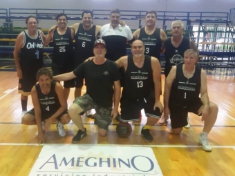 Los Lagartos se mantienen invictos en el Torneo +45 de Verano en Campana.