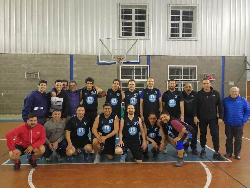 Capital perdió en el duelo de invictos ante Dorrego, y es uno de los 6 escoltas que tiene el único líder de la división +35 de la MaxiLiga de Mendoza