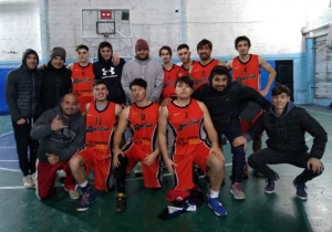 Sportivo Pilar B ganó en la casa Albiceleste y es tercero en la División.