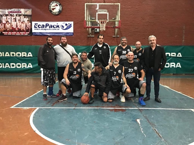 Agónico triunfo de Los Indios A con triple en el final