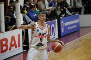 "Como hincha del club, me encanta poder disfrutarlo", destacó Treise.