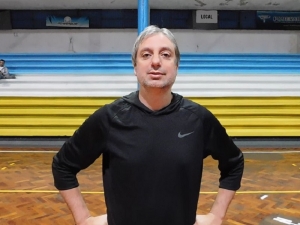 ¡Está igual! Ah no! Es la misma foto que venimos usando desde 2017. Alejandro Oulego se lució con 28 puntos ante San Lorenzo. ¿Se lucirá Campos mandando fotos nuevas?